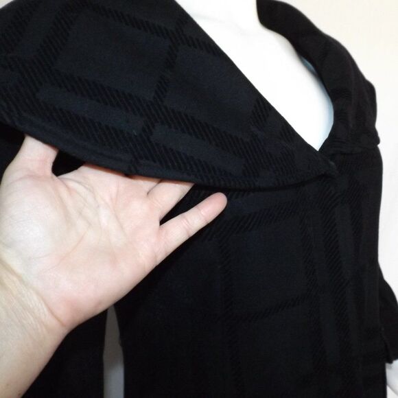 ALICE + OLIVIA Jacket, S,Black Plaid,Bell sleeves, Silk Lined, Big collar,Snaps - Picture 5 of 14